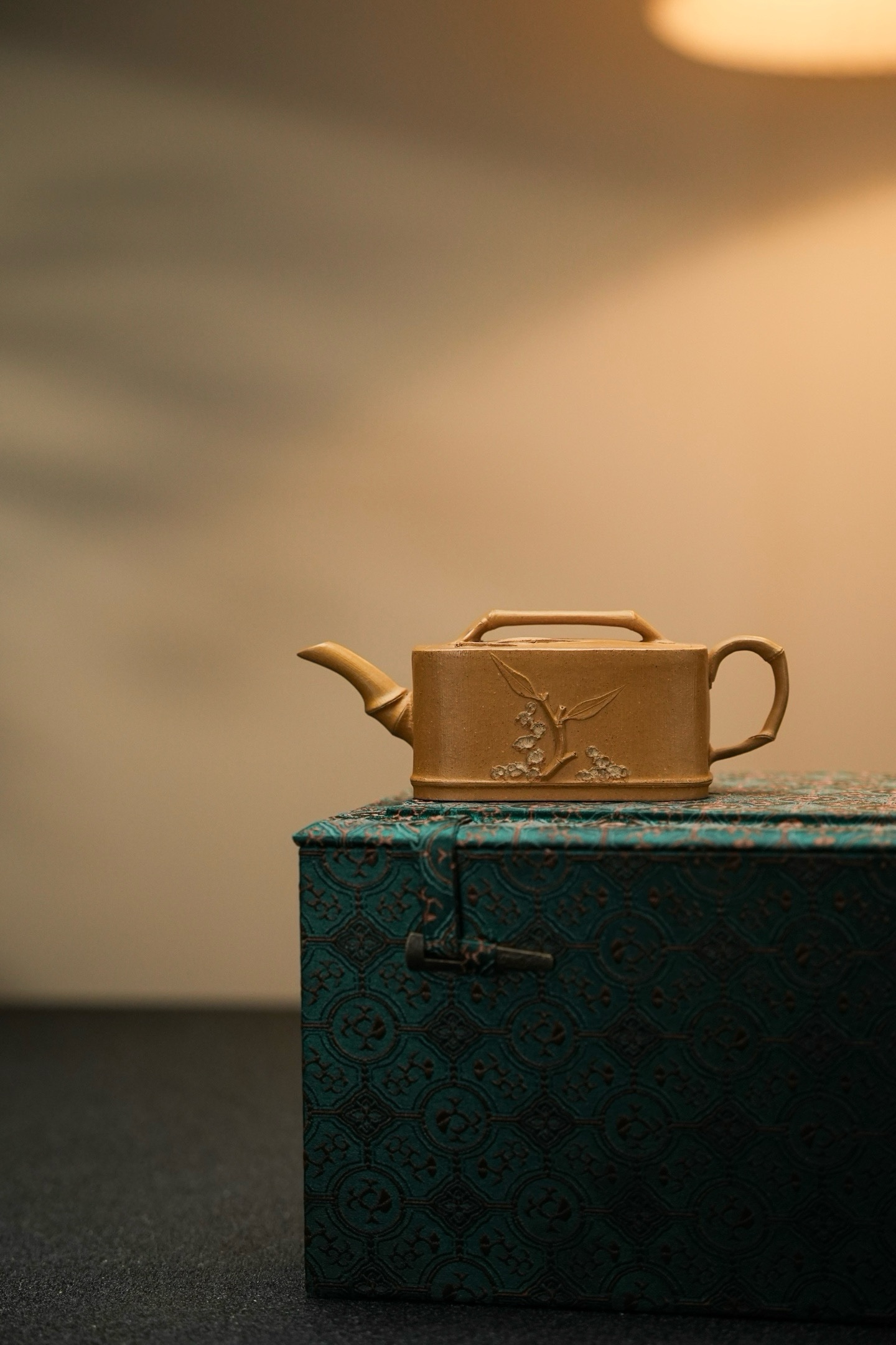 ※中国古美術/緑泥竹林笹竹紋茶壺/(底款:朱可心)【保存箱付】 中国古美術/緑泥竹林笹竹紋茶壺/(底款:朱可心)【保存箱付】